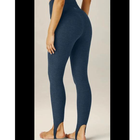 NWT Beyond Yoga Stirrup Leggings XS - Picture 1 of 4